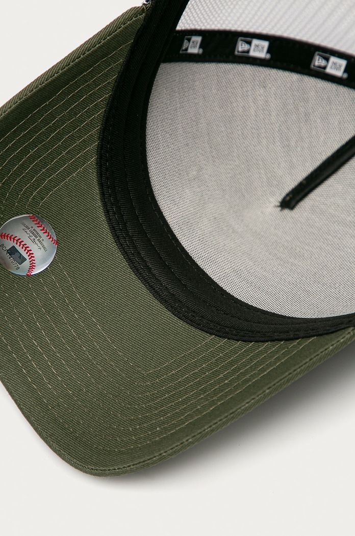 Kapa New Era LEAGUE ESSENTIAL 9FORTY® EF TRUCKER zelena 12523894