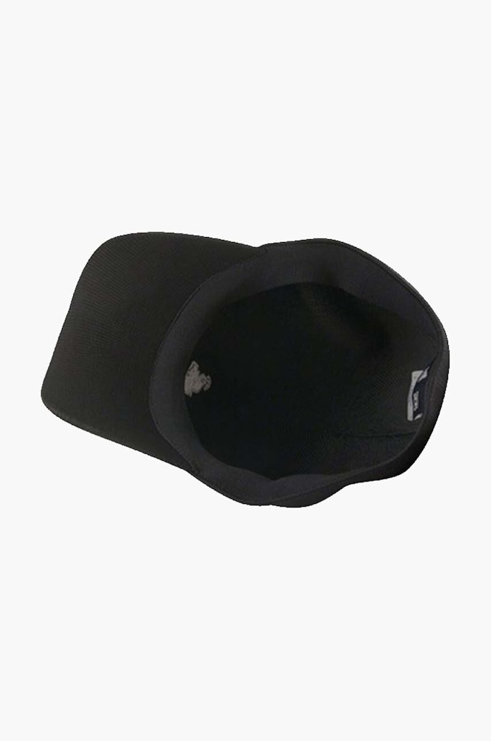 Šiltovka Kangol Tropic čierna 1456BC.BLACK