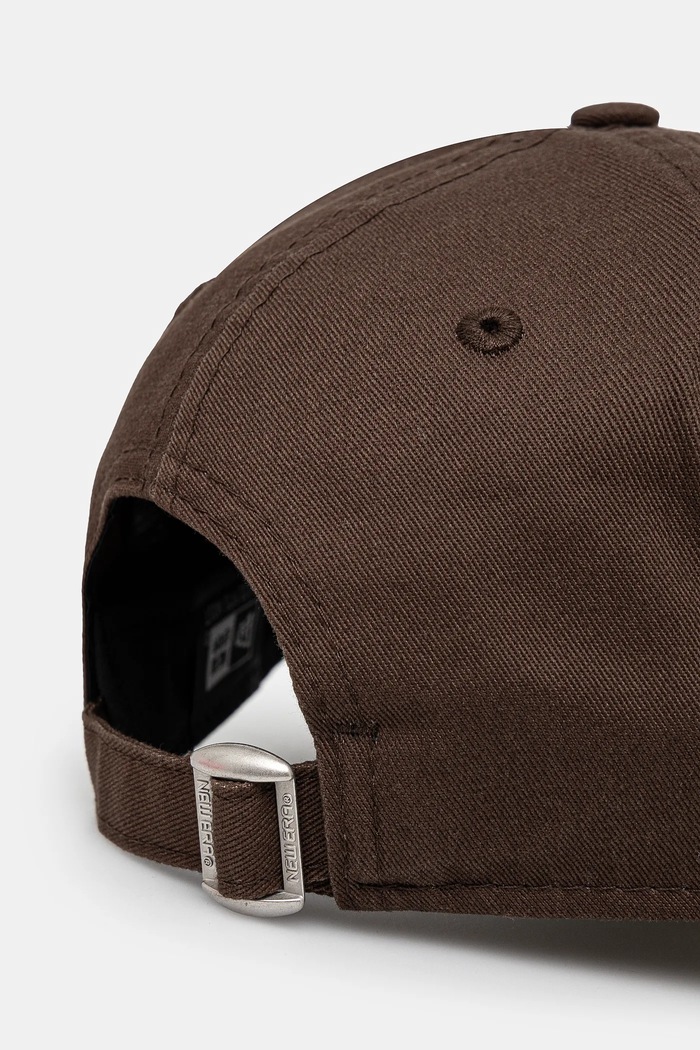 Akcesoria New Era czapka z daszkiem bawełniana LEAGUE ESSENTIAL 9TWENTY® 60471475 brązowy