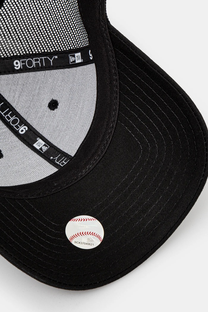 New Era czapka z daszkiem HOME FIELD 940 TRUCKER NYY czarny 60579078