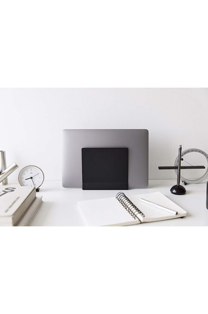 Stojan na notebook Yamazaki Tower 4499 čierna