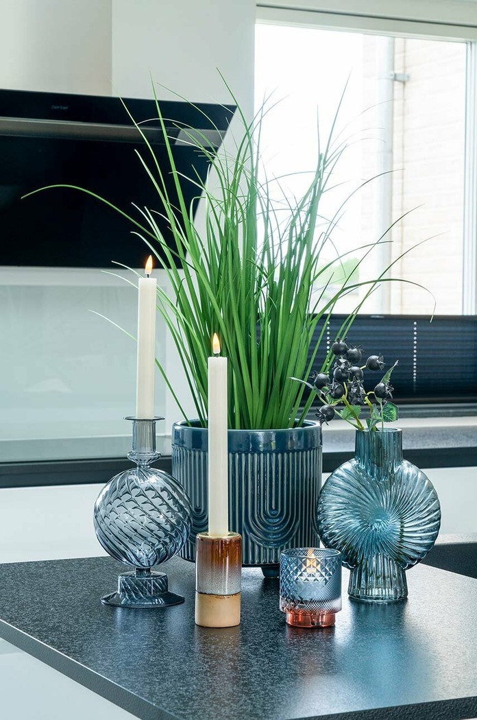 Salon i sypialnia House Nordic świecznik dekoracyjny Candle 4561140 multicolor