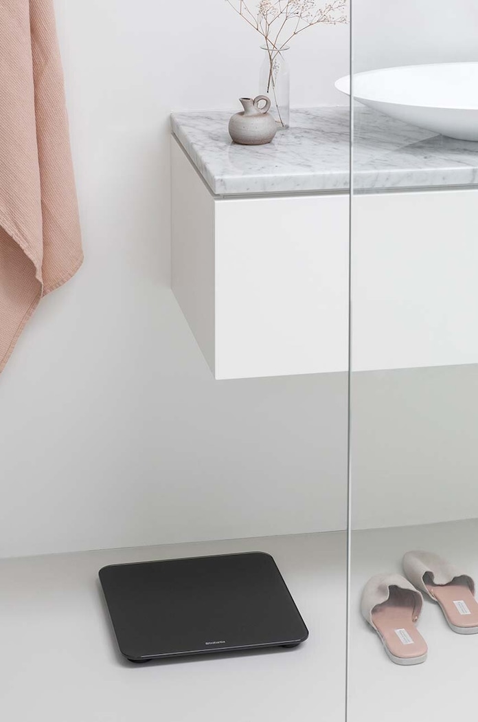 Ζυγαριά μπάνιου Brabantia ReNew μαύρο 280122