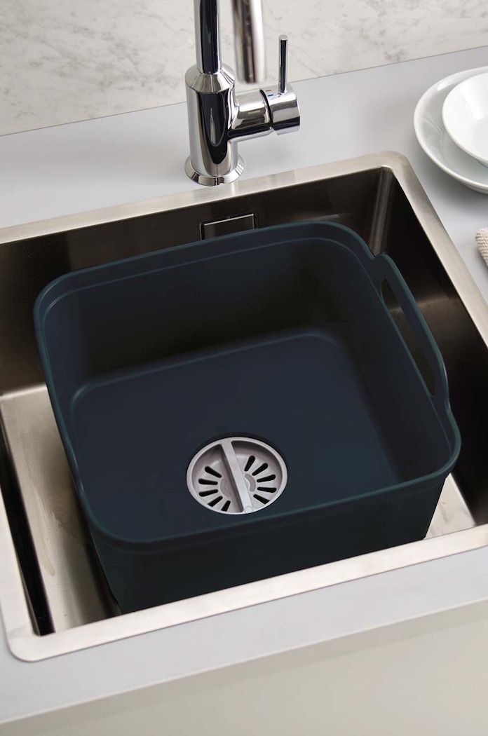 Купа с оттичане Joseph Joseph Wash&Drain™ тъмносин 85056