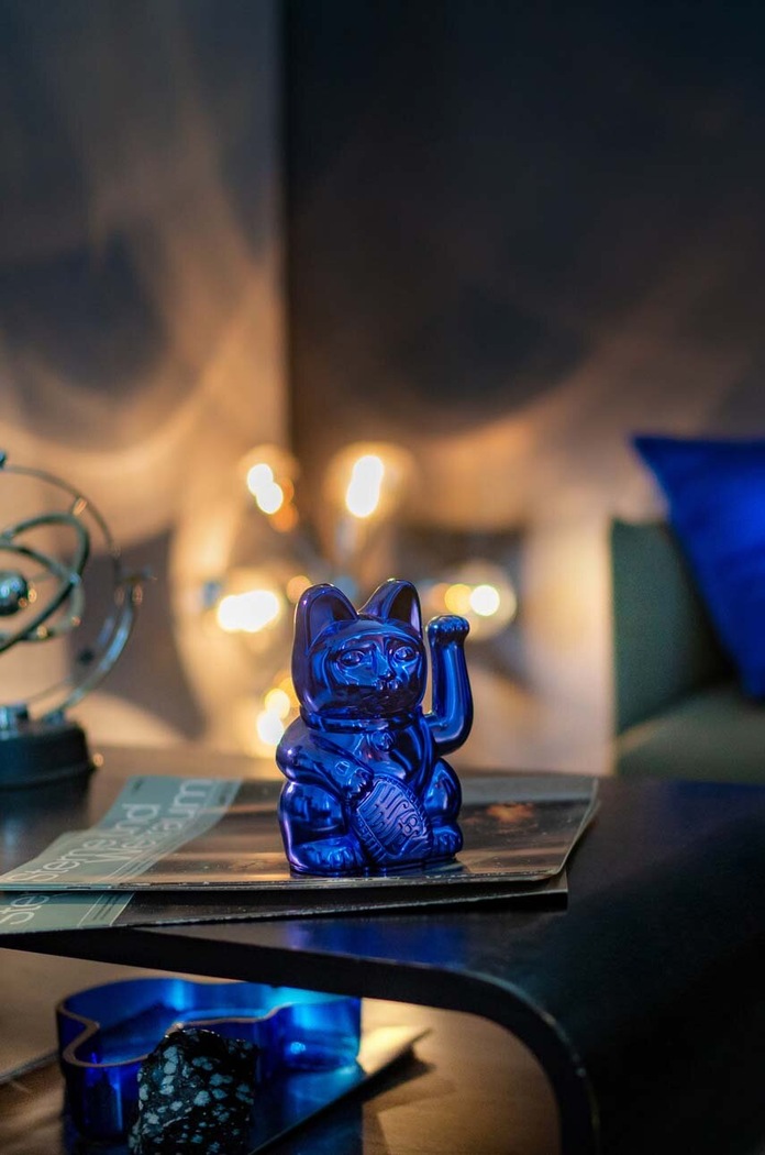 Lifestyle Dekorace Donkey Lucky Cat Cosmic Edition Earth 360010. modrá