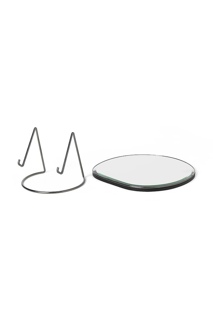 Stojace zrkadlo ferm LIVING Pond 1104263764 čierna AA00