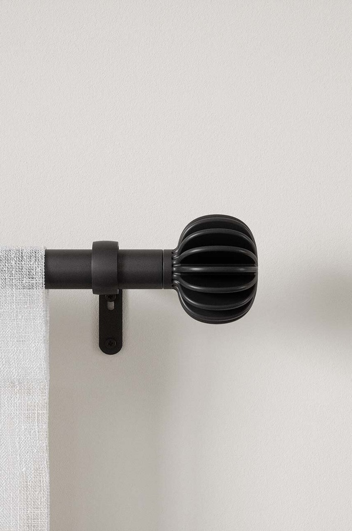 Umbra tijă de perdea Finn Curtain Rod 1018330.038 negru AA00