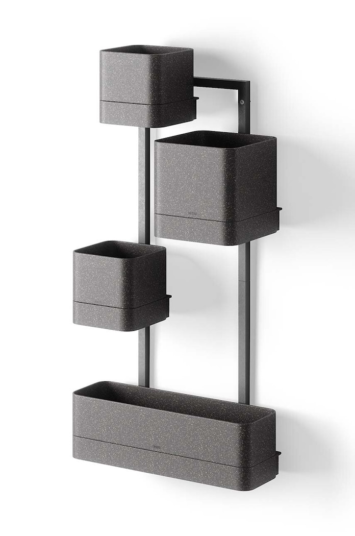 Sada nástenných kvetináčov Umbra Cubiko 35,6 x 72,6 cm 1018767.040 čierna AA00
