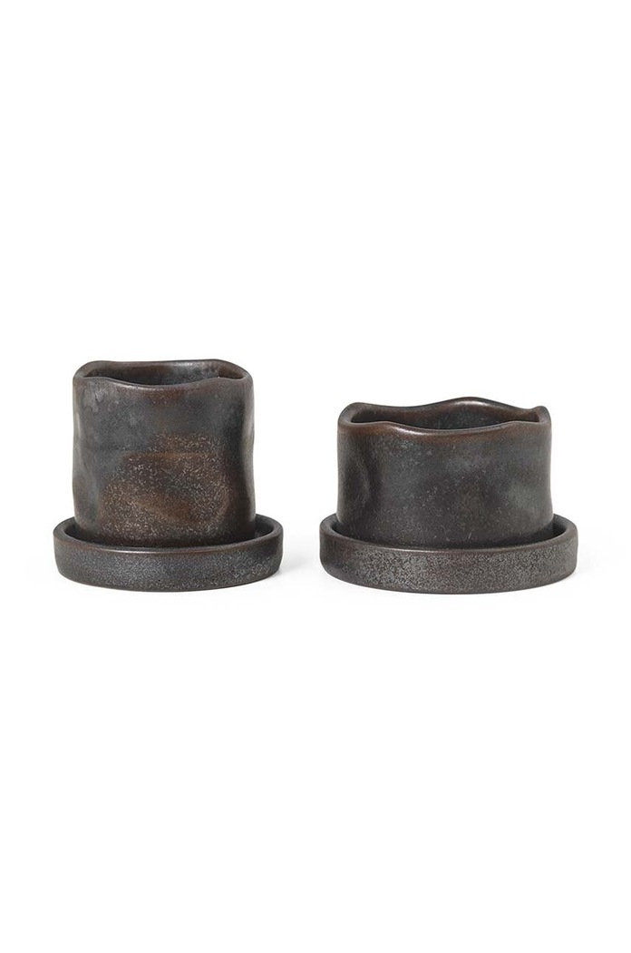 Sada kvetináčov ferm LIVING Uneru Mini Pots 4,2 x 6,3 / 5,5 x 5,4 cm 2-pak čierna 1104266763