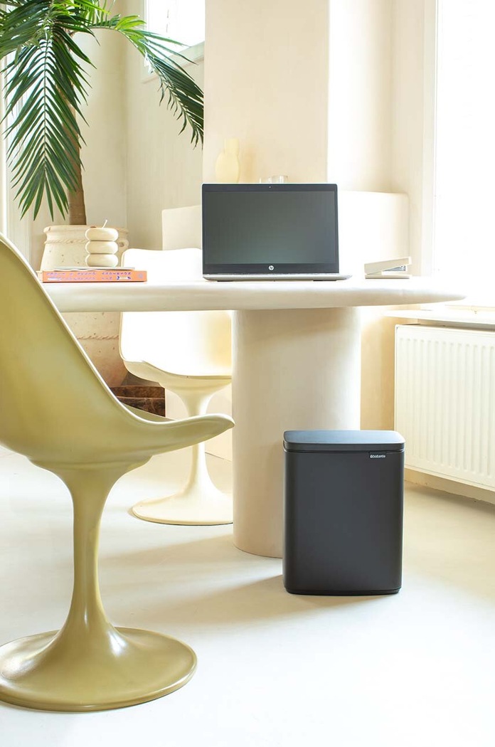 Koš za smeće Brabantia Bo 12 L siva 233746