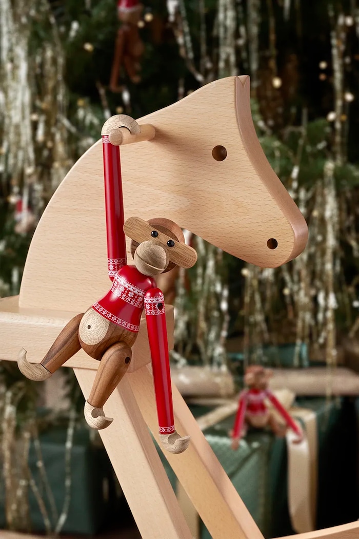 Božični okrasek Kay Bojesen Monkey Christmas Jumper 2024 Kay Bojesen pisana 39572