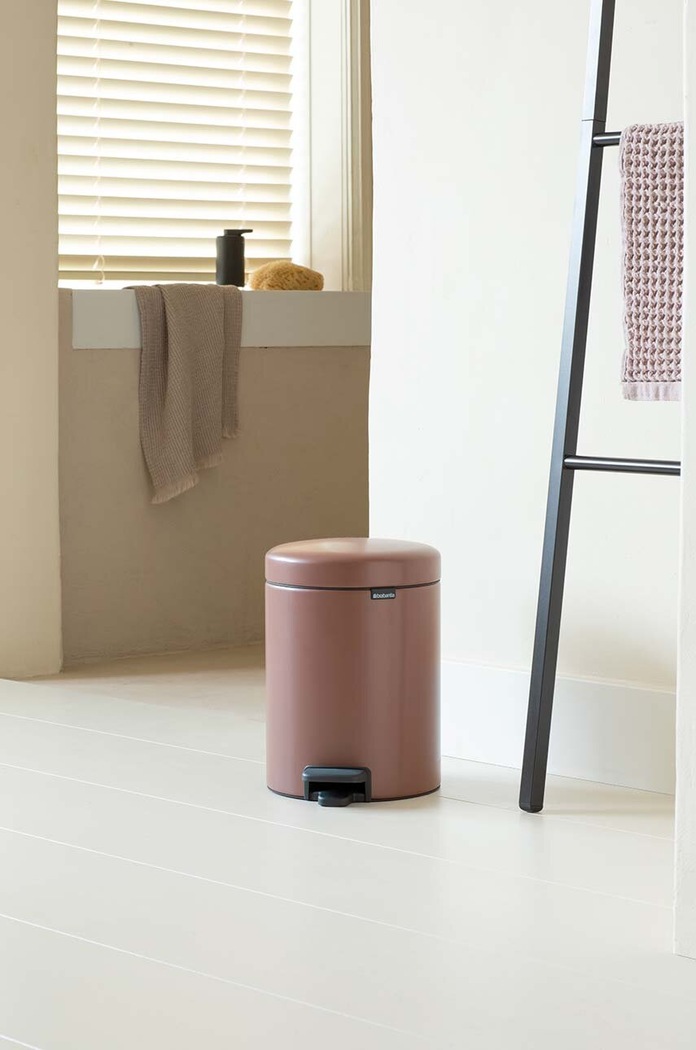 Κάδος σκουπιδιών Brabantia NewIcon 5 L μωβ 233982