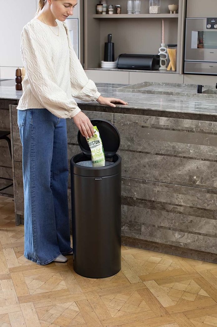 Odpadkový koš Brabantia Touch Bin New, 30 L 236266 černá