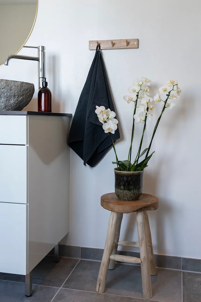 Obývacia izba a spálňa Stolík House Nordic Badia 1501100 béžová