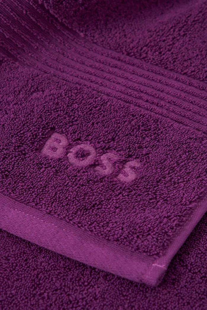 Uterák na podlahu BOSS LOFT Dalhia 60 x 90 cm 1041458 fialová AA00
