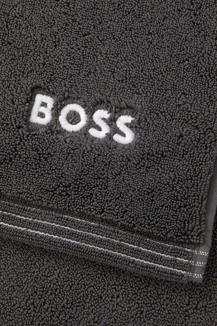 Bavlnený kúpeľňový koberec BOSS EDGE Graphite 50 x 70 cm 1063572 sivá AA00
