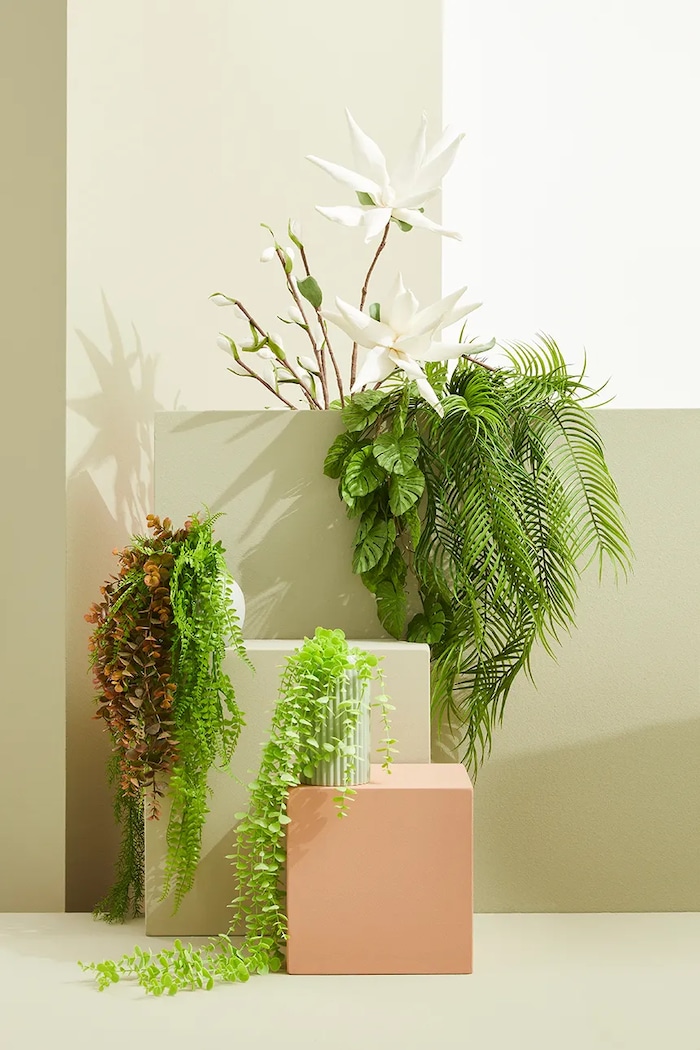 Всекидневна и спалня Изкуствено цвете Bizzotto White Aloe Chinesis 172716 бял