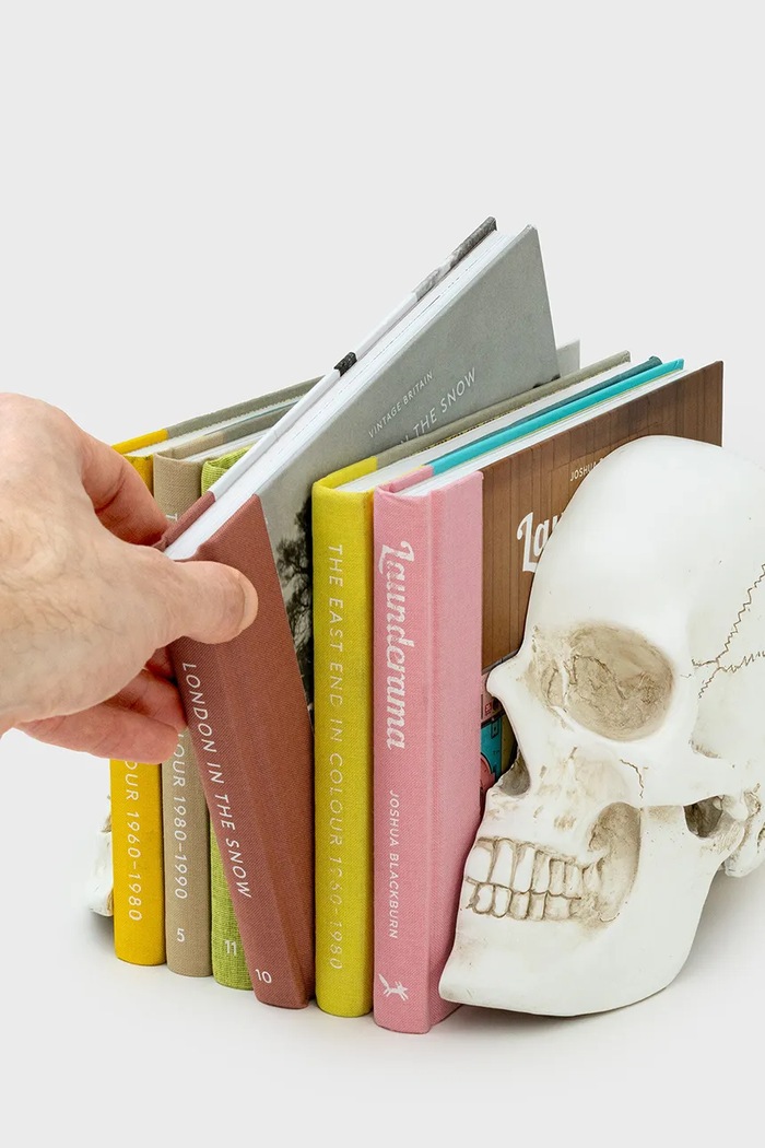 Luckies of London podpórki do książek Skull 12,3 x 15 x 21,5 cm 2-pack biały SK.BOOKSKULL1