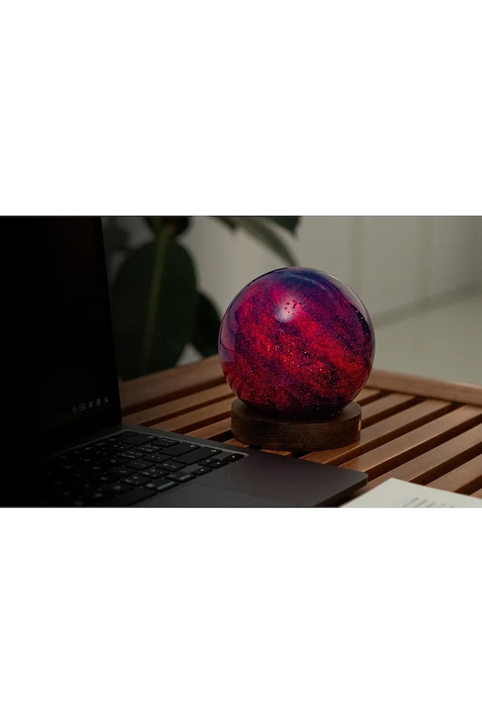Dekorativní LED lampa Gingko Design AstraGlass Light L/12 x 12 x 13 cm G050L.GB vícebarevná