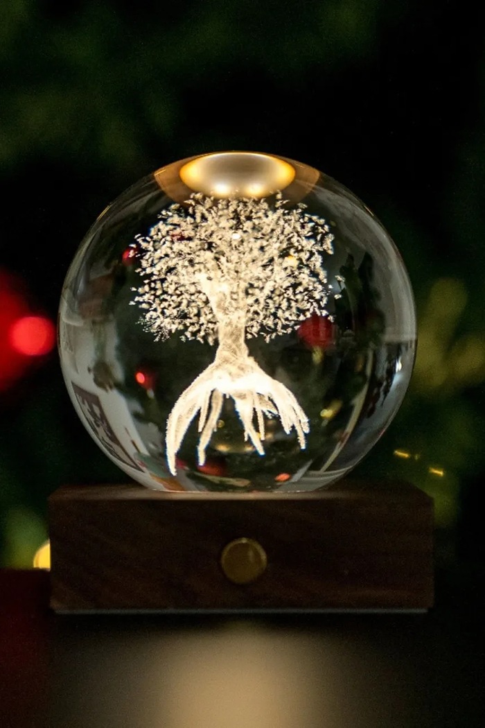 Bezdrátová dekorativní LED lampa Gingko Design Amber Crystal Light 9,5 x 8 x 8 cm G025LT