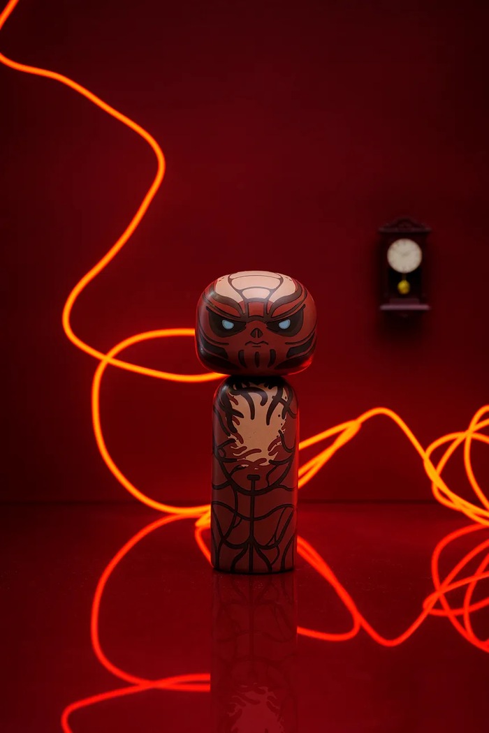 Dekoračná figúrka Lucie Kaas Kokeshi x Stranger Things 15,5 cm SI02STVE viacfarebná AA00