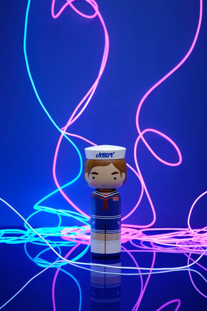 Dekorácie Lucie Kaas Kokeshi x Stranger Things 15,5 cm SI02STST viacfarebná AA00