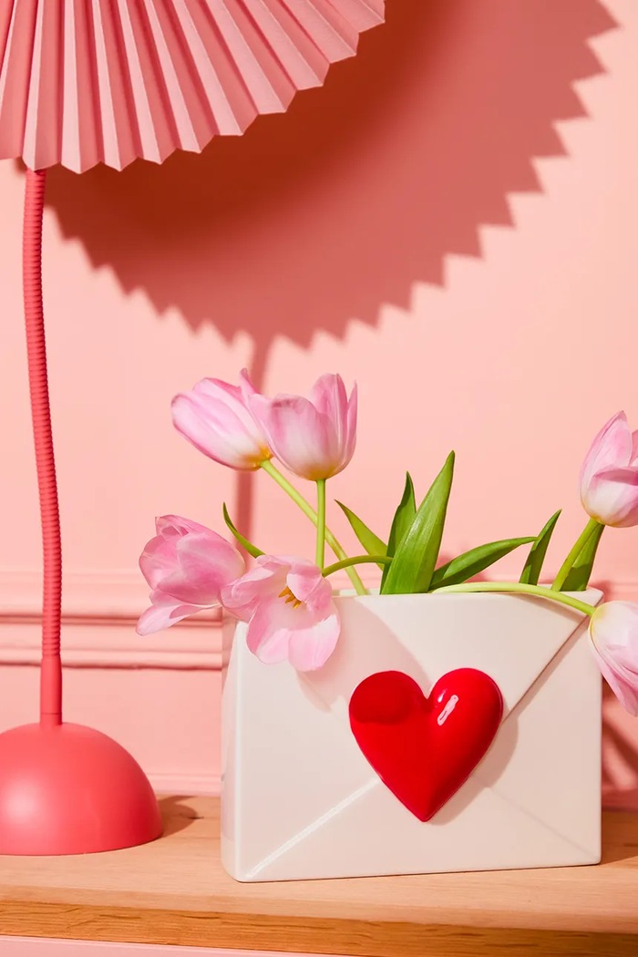 Obývacia izba a spálňa Fluid Market dekoratívna váza Heart 16,5 cm AAVSEHEART biela