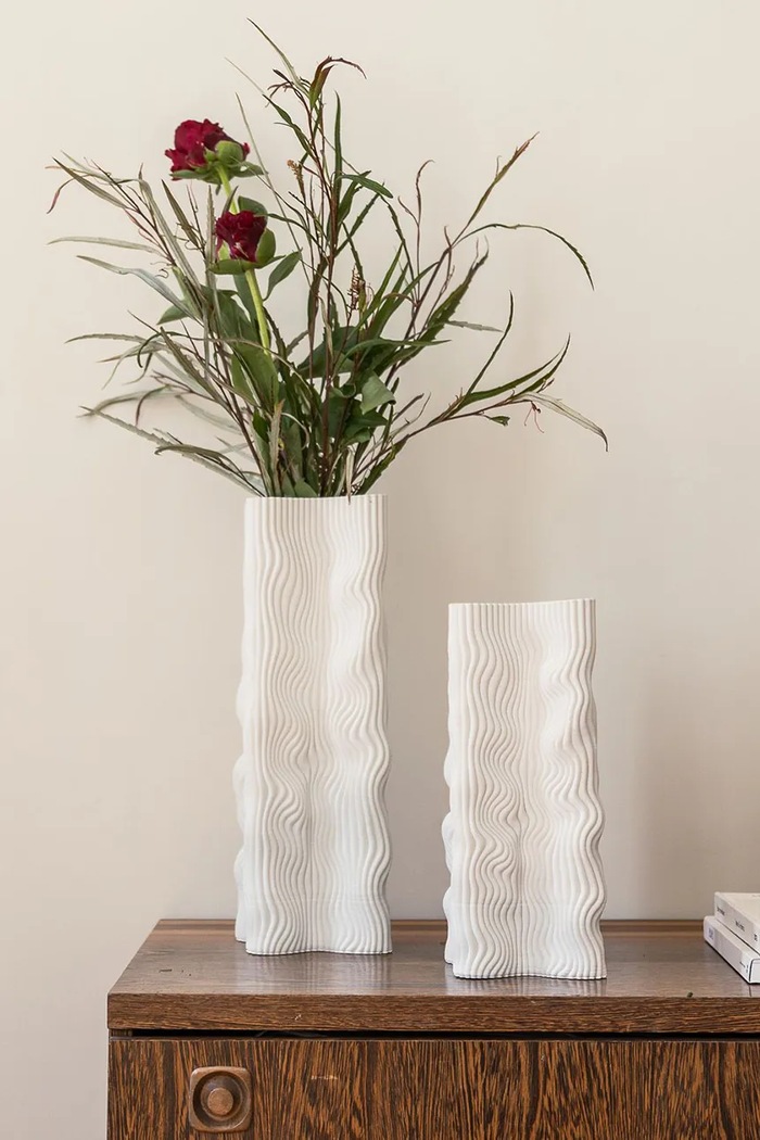 S|P Collection vaza dekorativna iz kamenine 17,5 x 17,5 x 33 cm bela 820305