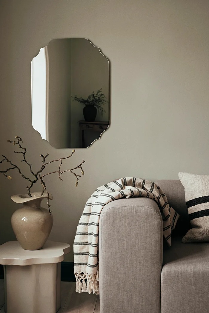 Wazon dekoracyjny z kamionki Florentina 32 cm Broste Copenhagen 14445444 beżowy