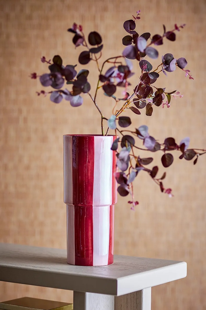 Гостиная и спальня Bloomingville ваза декоративная керамическая 14 x 31 cm 82063569 розовый