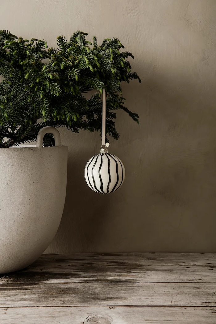 Ferm Living Palle di natale pacco da 4 1104264491 verde AA00