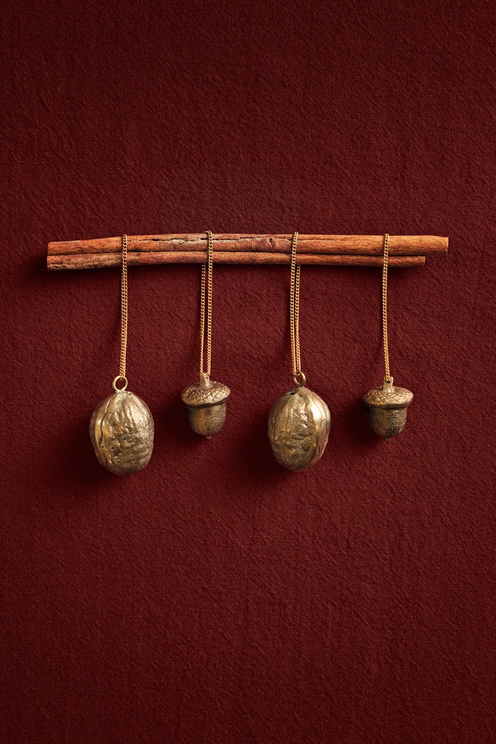 Ferm Living Zestaw zawieszek choinkowych mosiężnych 2-pack 1104274474 złoty AA00