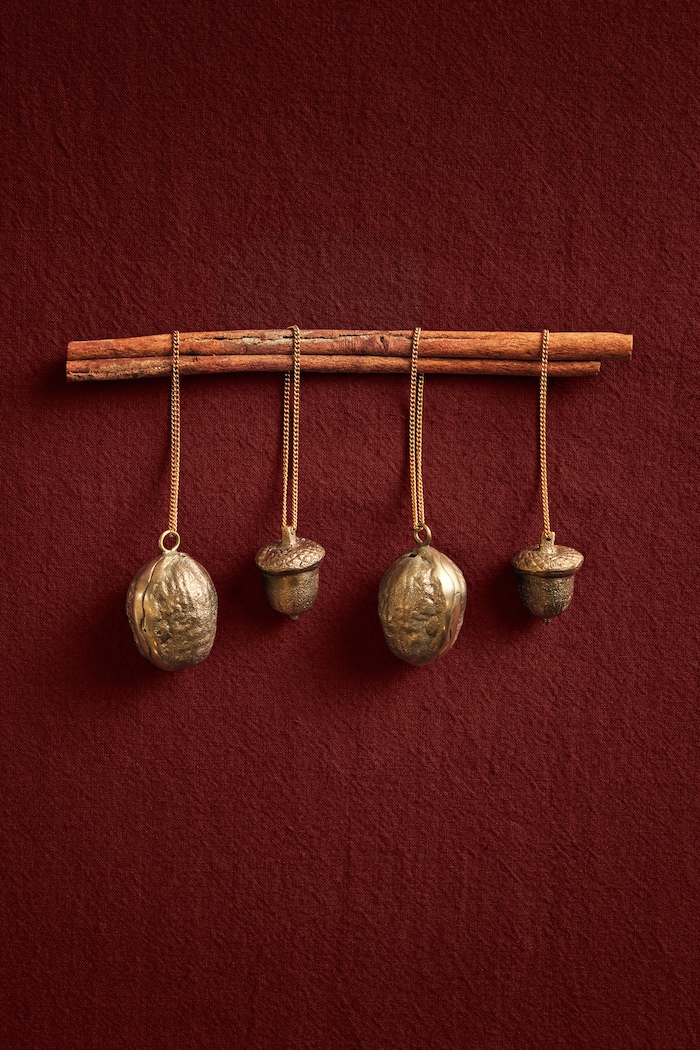 Ferm Living Zestaw zawieszek choinkowych mosiężnych 2-pack 1104274474 złoty AA00