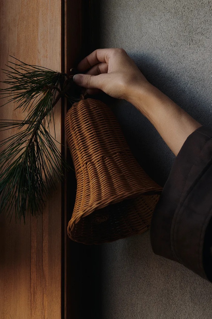 Ferm Living Zestaw zawieszek świątecznych z rattanu 2-pack 1104271815 beżowy AA00