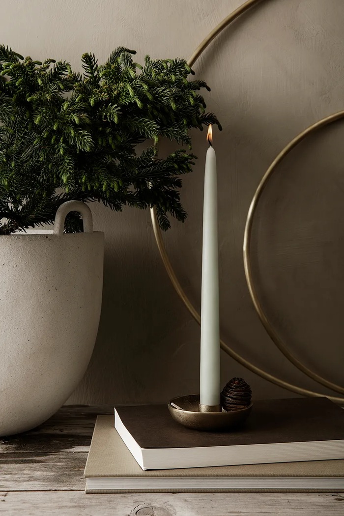 Lifestyle Ferm Living Świecznik świąteczny mosiężny 1104264505 złoty