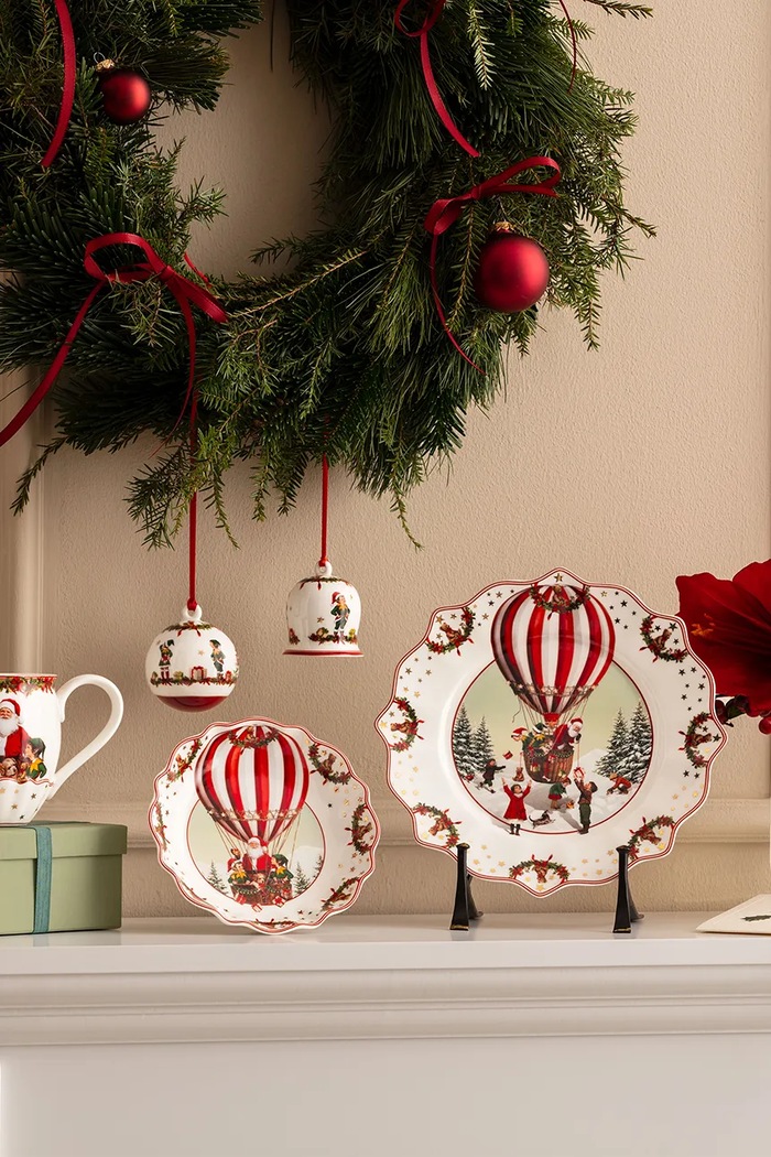 Miseczka świąteczna z porcelany Annual Christmas Edition Villeroy & Boch 14.8626.3879 multicolor