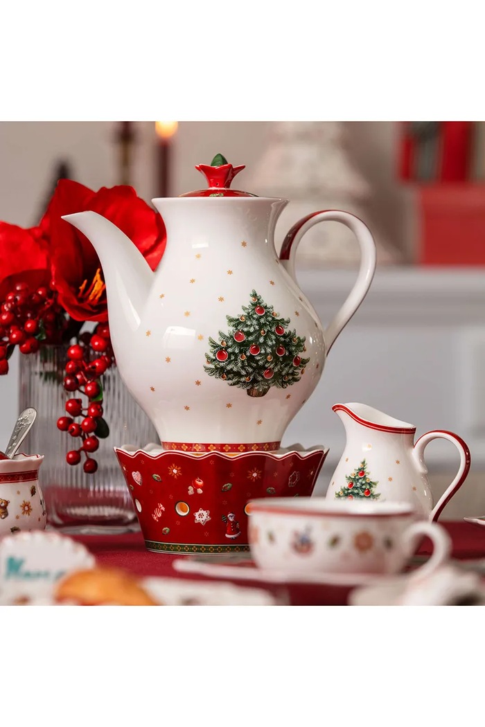 Dzbanek świąteczny z porcelany Toy's Delight 1,6 l Villeroy & Boch 14.8585.0070 multicolor