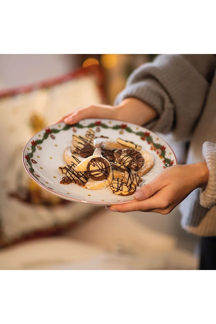 Misa świąteczna z porcelany Toy's Fantasy Villeroy & Boch 14.8332.3615 multicolor