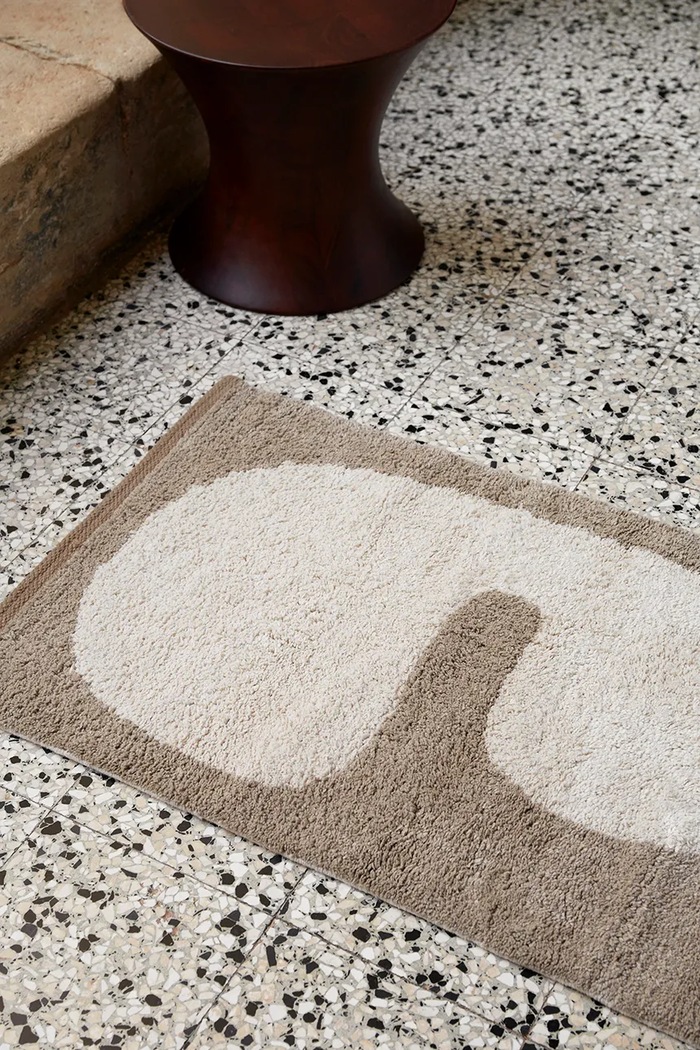 Koberec ferm LIVING Lay 1104267772 vícebarevná AA00