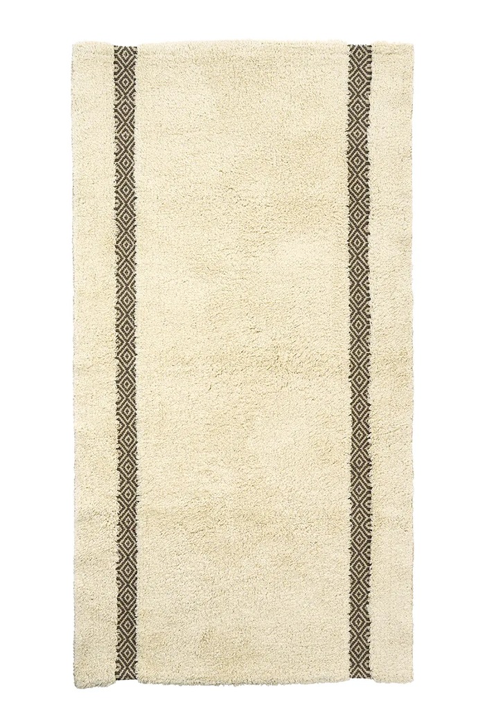 Madam Stoltz dywan podłogowy bawełniany 70 x 140 cm beżowy PI.878A