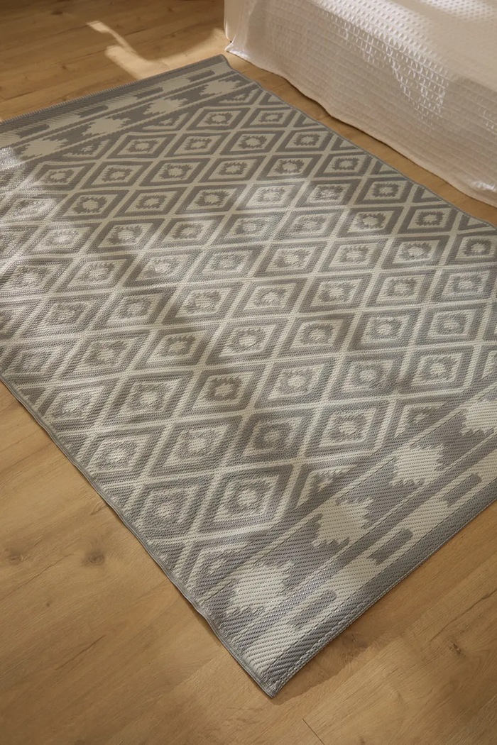 Salon i sypialnia Calma House dywan podłogowy z tworzywa sztucznego 150 x 200 cm JAIMA200GRI szary