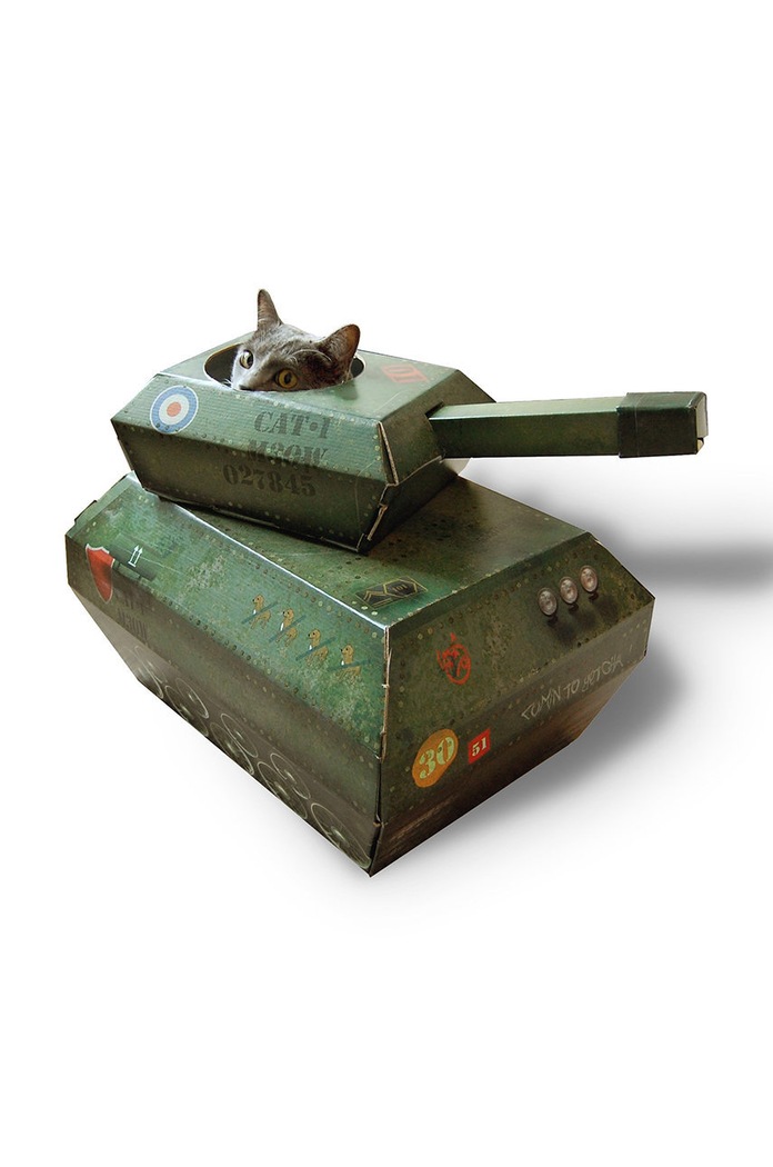 Kočičí hračka Luckies of London Tank Cat vícebarevná SK.CARDCATPLAY3
