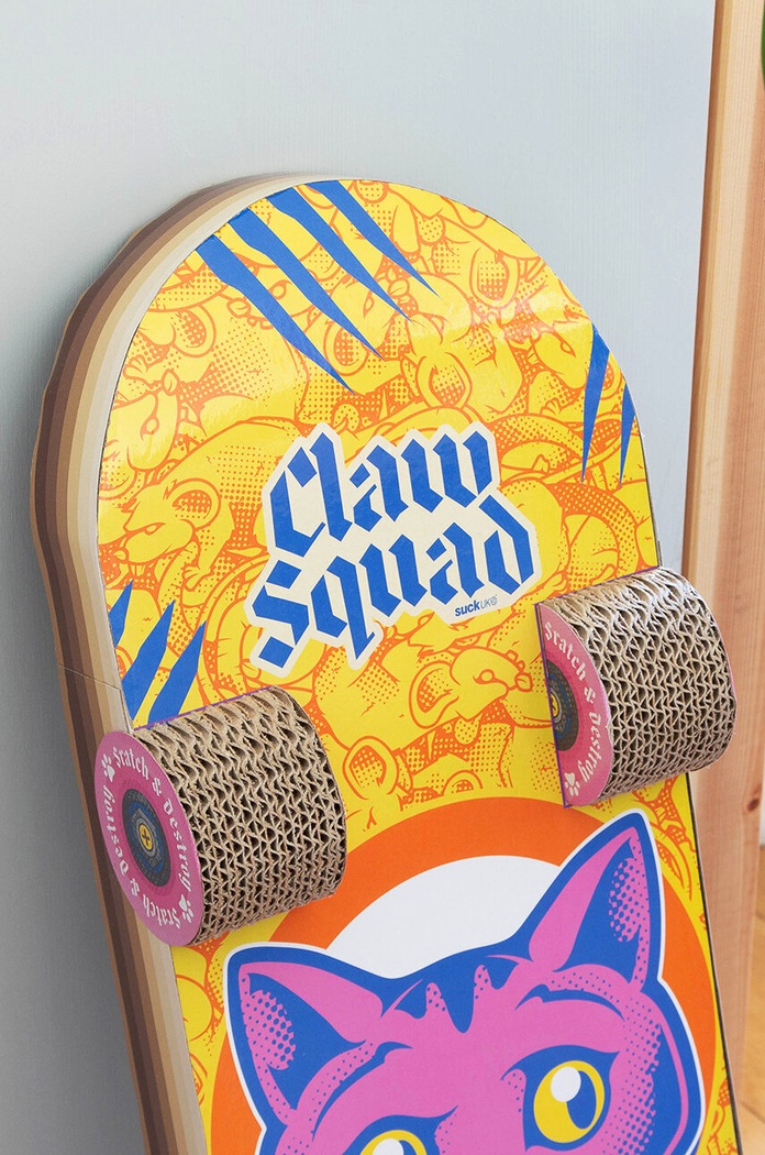 Drevo za mačke Luckies of London Skateboard SK.CATSKATE1 pisana