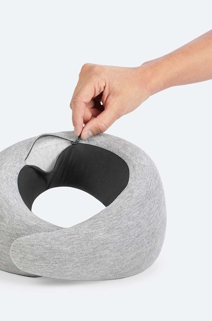 Vankúš na krk Ostrichpillow Go sivá OPGV02U