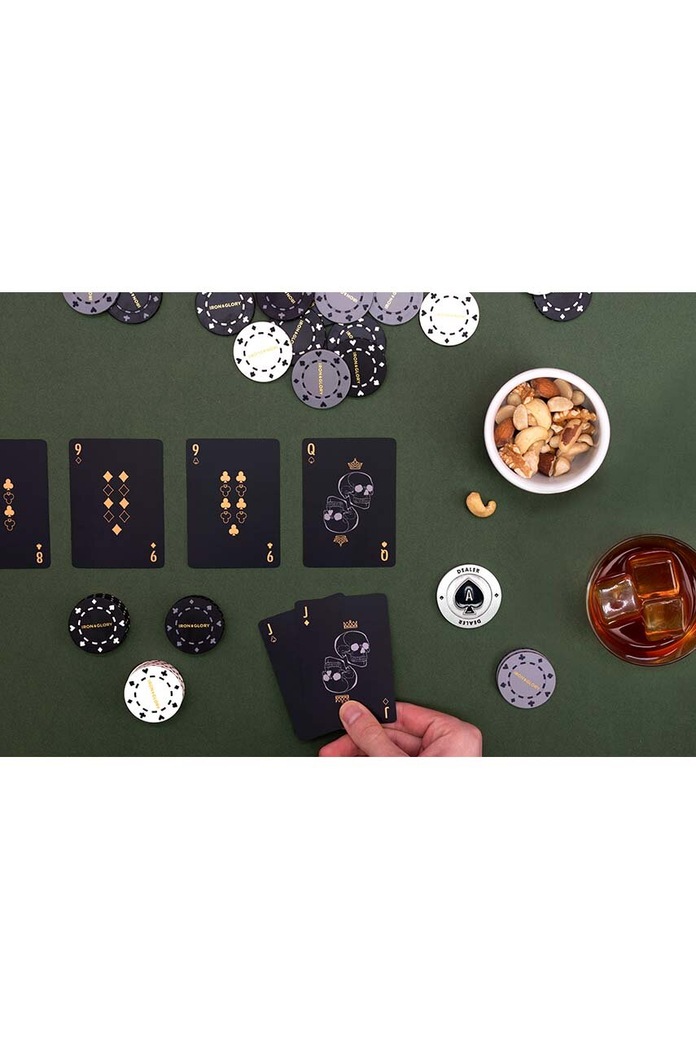 Настолна игра Luckies of London Dead Man’s Hand LK.IAGDMH