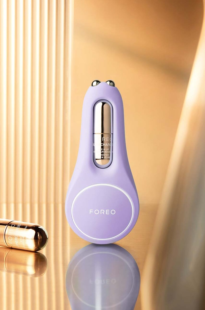 Uređaj za mikrostrujno peglanje bora oko očiju i usana FOREO BEAR™ 2 F1733 ljubičasta AA00