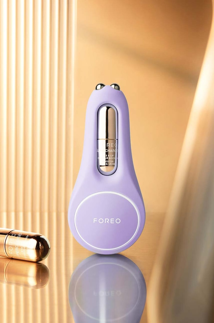 Uređaj za mikrostrujno peglanje bora oko očiju i usana FOREO BEAR™ 2 F1733 ljubičasta AA00