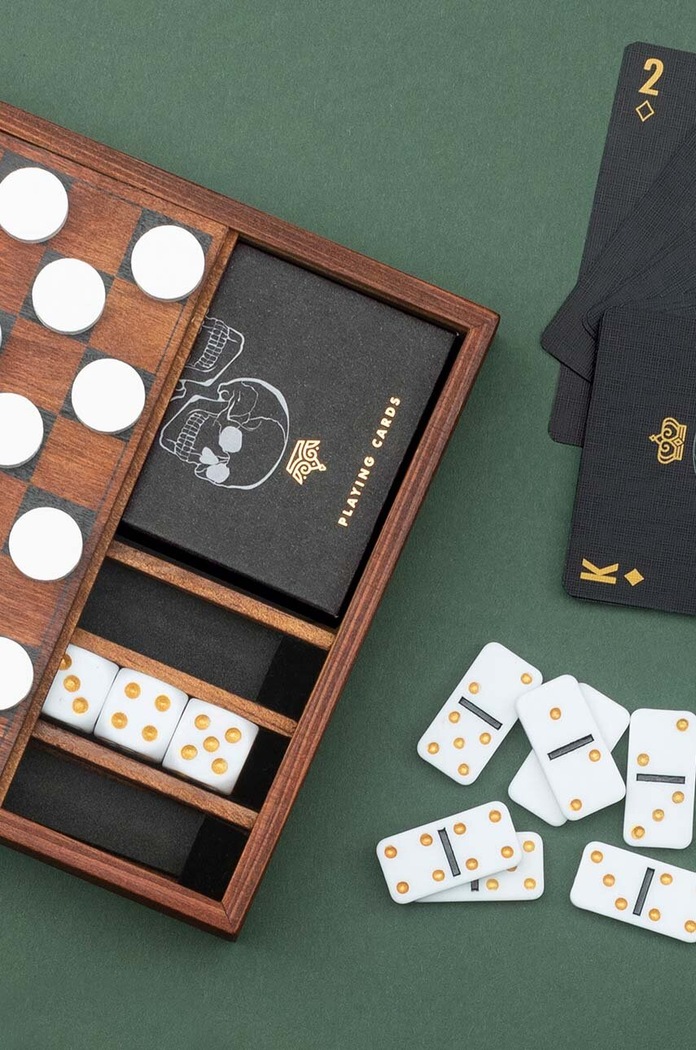 Sada her v krabici Luckies of London I&G Games Night LK.IAGGN