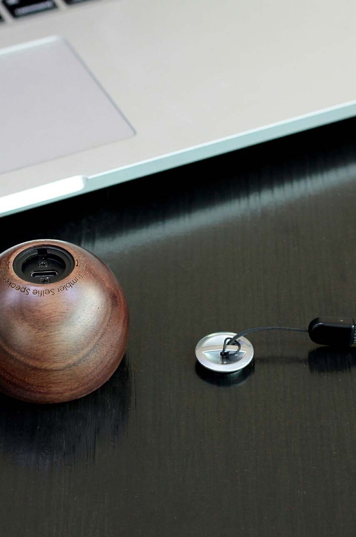 Bezdrôtový reproduktor Gingko Design Tumbler Selfie Speaker G004WT hnedá