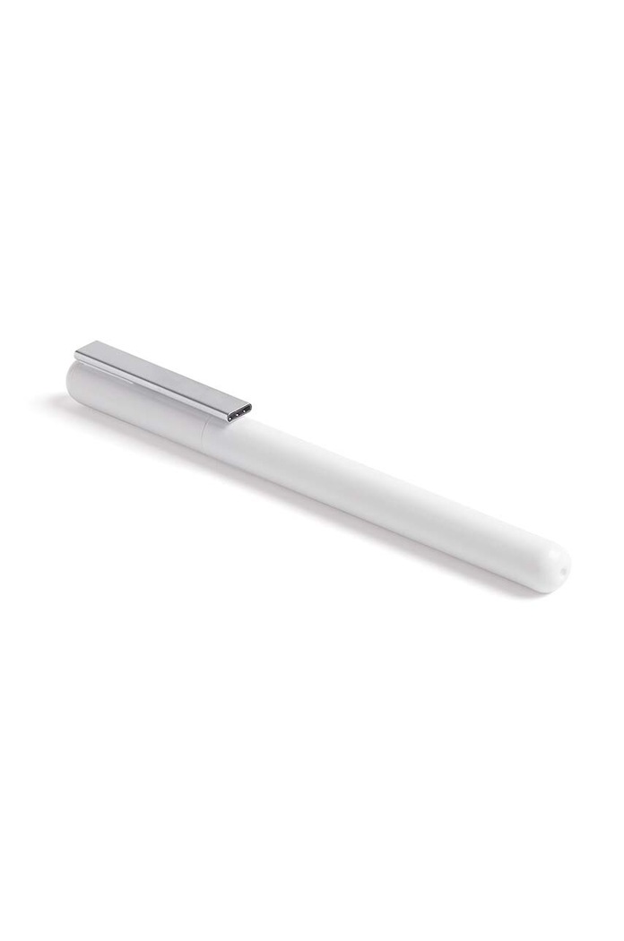 Lifestyle Pero s USB-C flash diskem Lexon C-Pen 32 GB LS101WG bílá